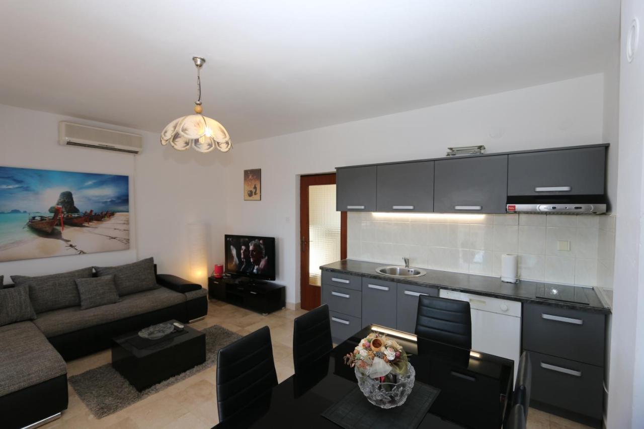 Apartment Lidija Silo  Bagian luar foto
